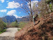 42 Raggiungiamo e attraversiamo la strada agrosilvopastorale